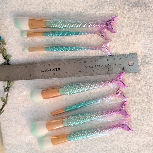 Trish McEvoy Blue Reptile Make-up/ Brushes Hardcase - Picture 14 of 14